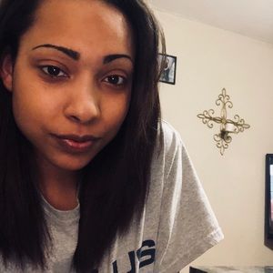 Meet your Posher, Ebonie